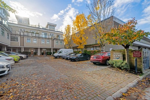 1-3993 Chatham Street, Richmond, BC 