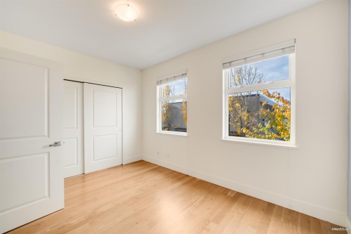 1-3993 Chatham Street, Richmond, BC 