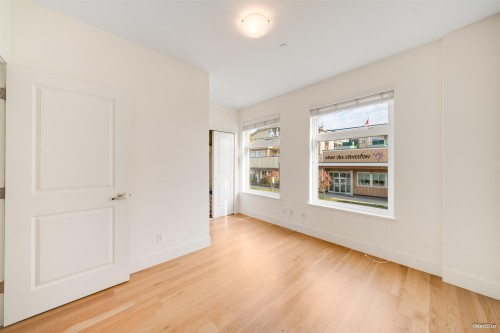 1-3993 Chatham Street, Richmond, BC 