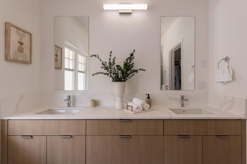 604 Rochester Avenue, Coquitlam, BC 