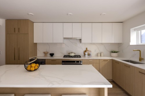 604 Rochester Avenue, Coquitlam, BC 