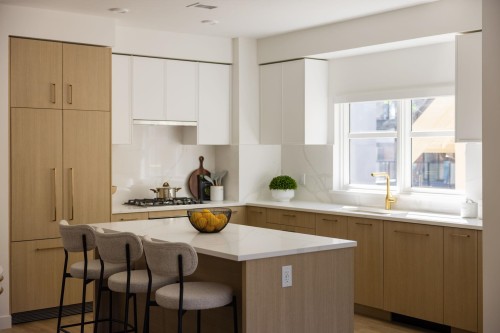 604 Rochester Avenue, Coquitlam, BC 