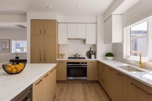 604 Rochester Avenue, Coquitlam, BC 