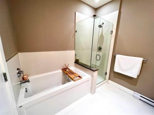 7-5122 Canada Way, Burnaby, BC 