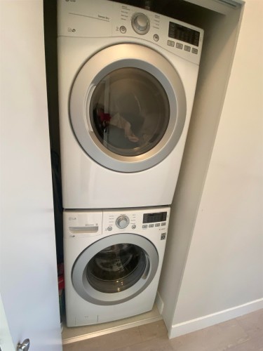 7-5122 Canada Way, Burnaby, BC 