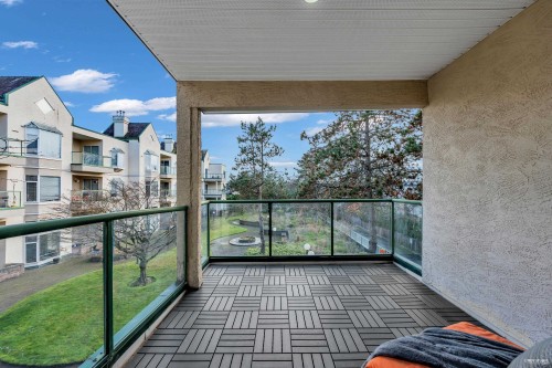 217-7633 St. Albans Road, Richmond, BC 