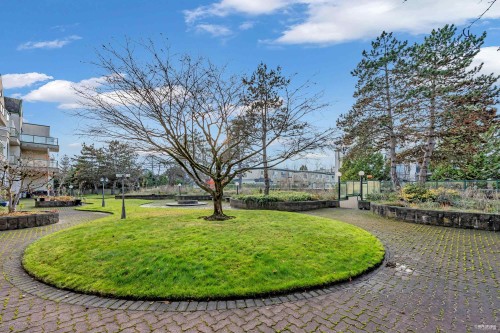 217-7633 St. Albans Road, Richmond, BC 