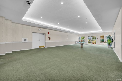 217-7633 St. Albans Road, Richmond, BC 