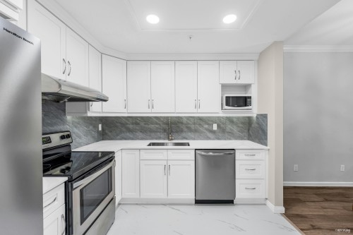 217-7633 St. Albans Road, Richmond, BC 