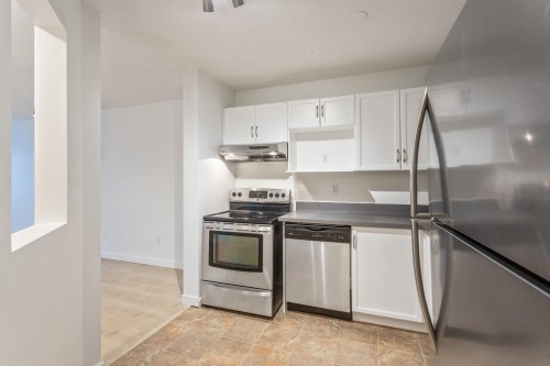 307-2335 Whyte Avenue, Port Coquitlam, BC 