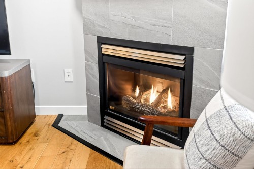 403-260 Newport Drive, Port Moody, BC 