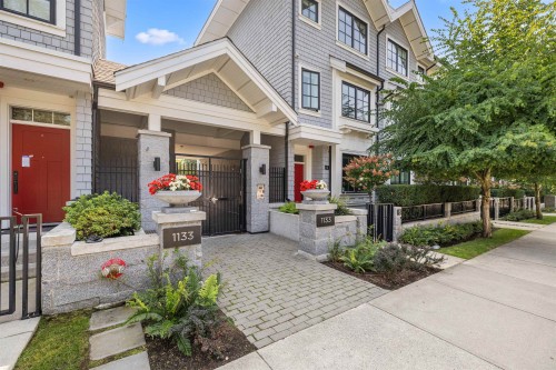 6-1133 Ridgewood Drive, North Vancouver, BC 