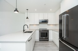 1205-2180 Kelly Avenue  Port Coquitlam, BC V3C 0S6