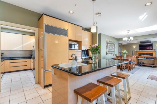 5062 Granville Street, Vancouver, BC 