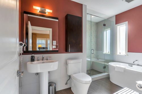 5062 Granville Street, Vancouver, BC 