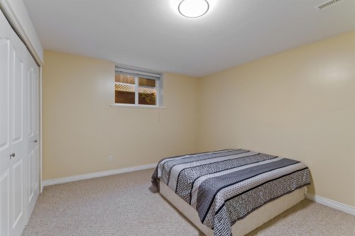 3782 Lonsdale Avenue, North Vancouver, BC 