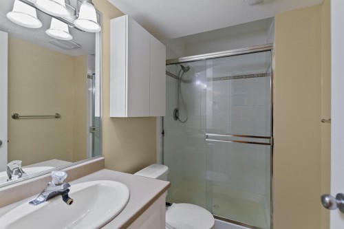 3782 Lonsdale Avenue, North Vancouver, BC 