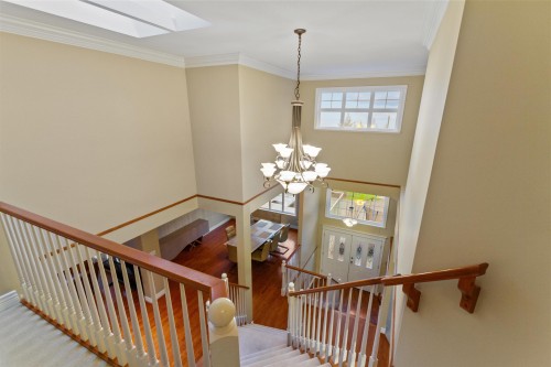 3782 Lonsdale Avenue, North Vancouver, BC 