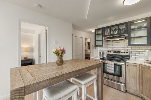 310-2221 Gondola Way, Whistler, BC 