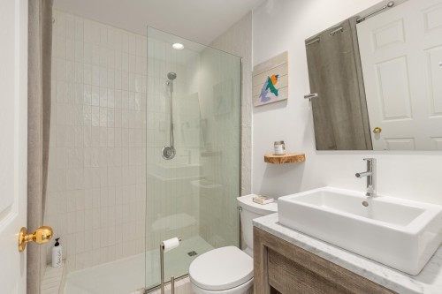 310-2221 Gondola Way, Whistler, BC 