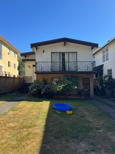 1346 2Nd Avenue E, Vancouver, BC 