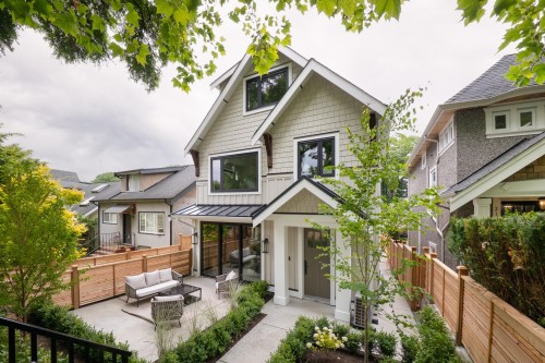 1-2154 E. 6 Avenue, Vancouver, BC 