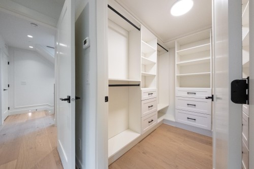 1-2154 E. 6 Avenue, Vancouver, BC 