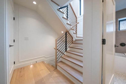 1-2154 E. 6 Avenue, Vancouver, BC 