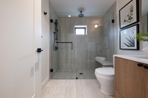 1-2154 E. 6 Avenue, Vancouver, BC 