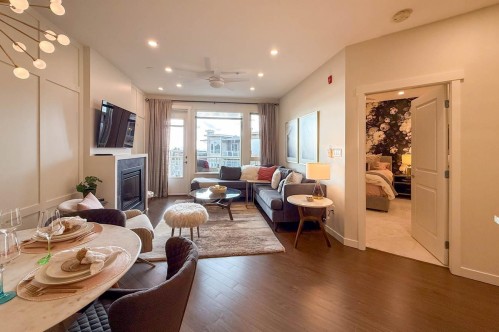 526-119 22 Street W, North Vancouver, BC 