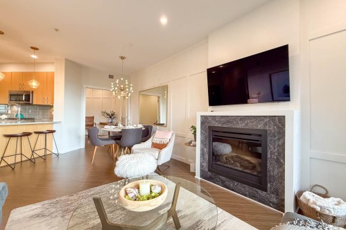 526-119 22 Street W, North Vancouver, BC 