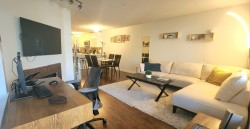 1525 Pendrell Street  Vancouver, BC V6G 1S6