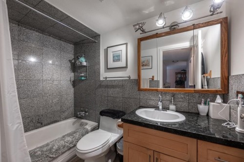 8-45 Fourth Street, New Westminster, BC 