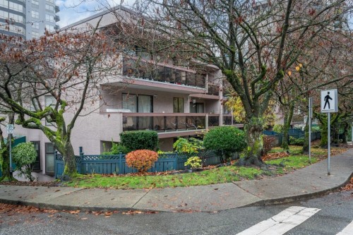 8-45 Fourth Street, New Westminster, BC 
