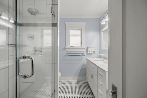 6050 Athlone Street, Vancouver, BC 