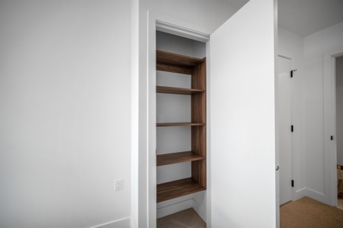 501-422 3Rd Street E, North Vancouver, BC 