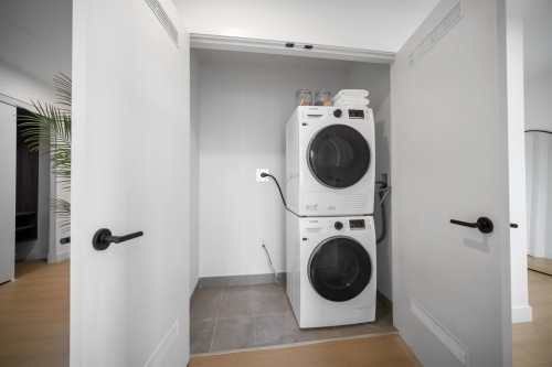 501-422 3Rd Street E, North Vancouver, BC 