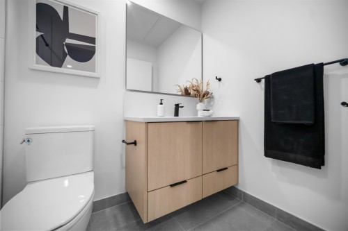 501-422 3Rd Street E, North Vancouver, BC 