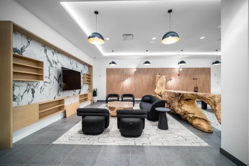 501-422 3Rd Street E, North Vancouver, BC 