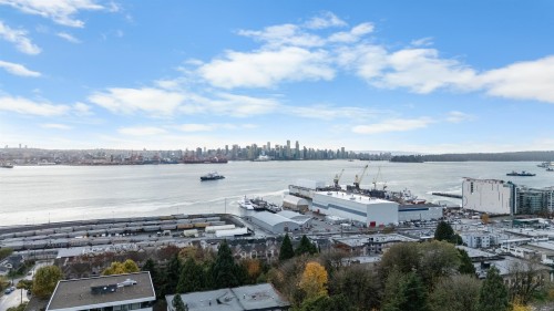 501-422 3Rd Street E, North Vancouver, BC 