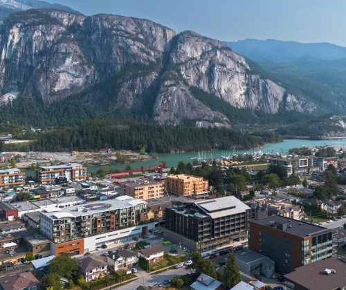 38083 Fourth Avenue, Squamish, BC 