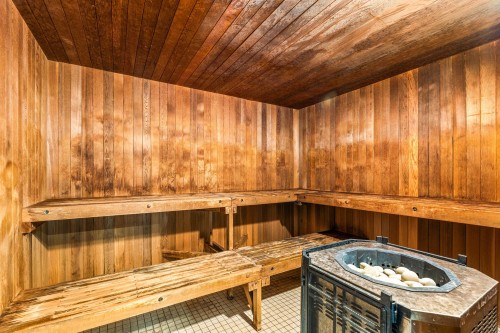 701-120 Milross Avenue, Vancouver, BC 