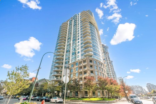 701-120 Milross Avenue, Vancouver, BC 