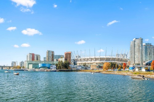 701-120 Milross Avenue, Vancouver, BC 