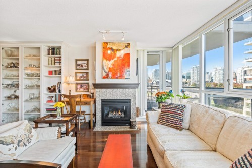 701-120 Milross Avenue, Vancouver, BC 