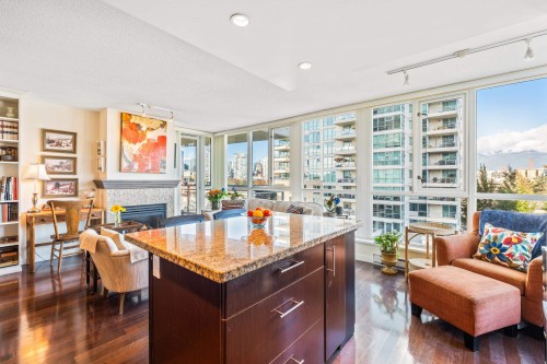 701-120 Milross Avenue, Vancouver, BC 