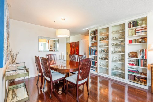 701-120 Milross Avenue, Vancouver, BC 