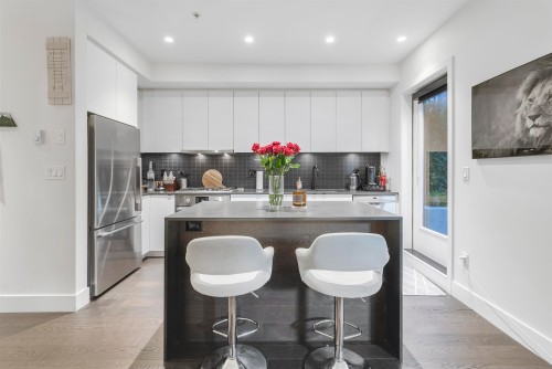 216-83 Moody Street, Port Moody, BC 