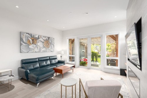 220 40Th Avenue E, Vancouver, BC 