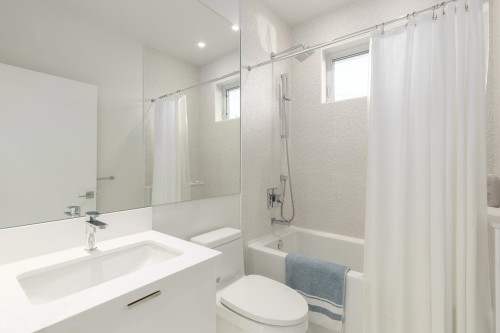 220 40Th Avenue E, Vancouver, BC 